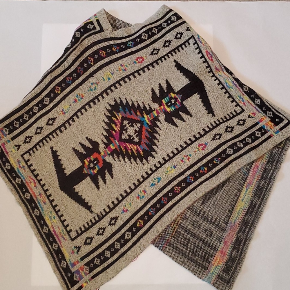 Shawl - Picture 2 of 3
